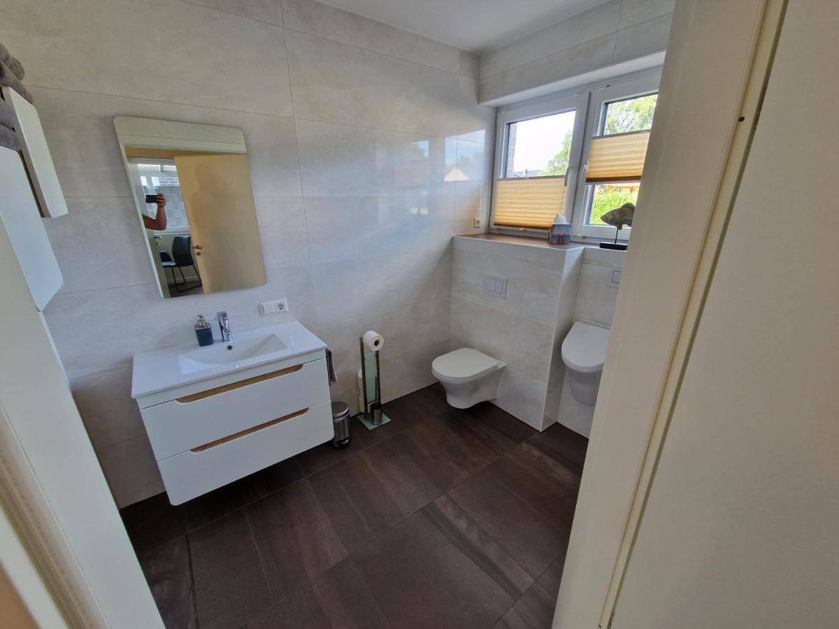 Apartment Nahe Meyer Werft In Ostfriesland Mit Kueche & Netflix Westoverledingen Kültér fotó